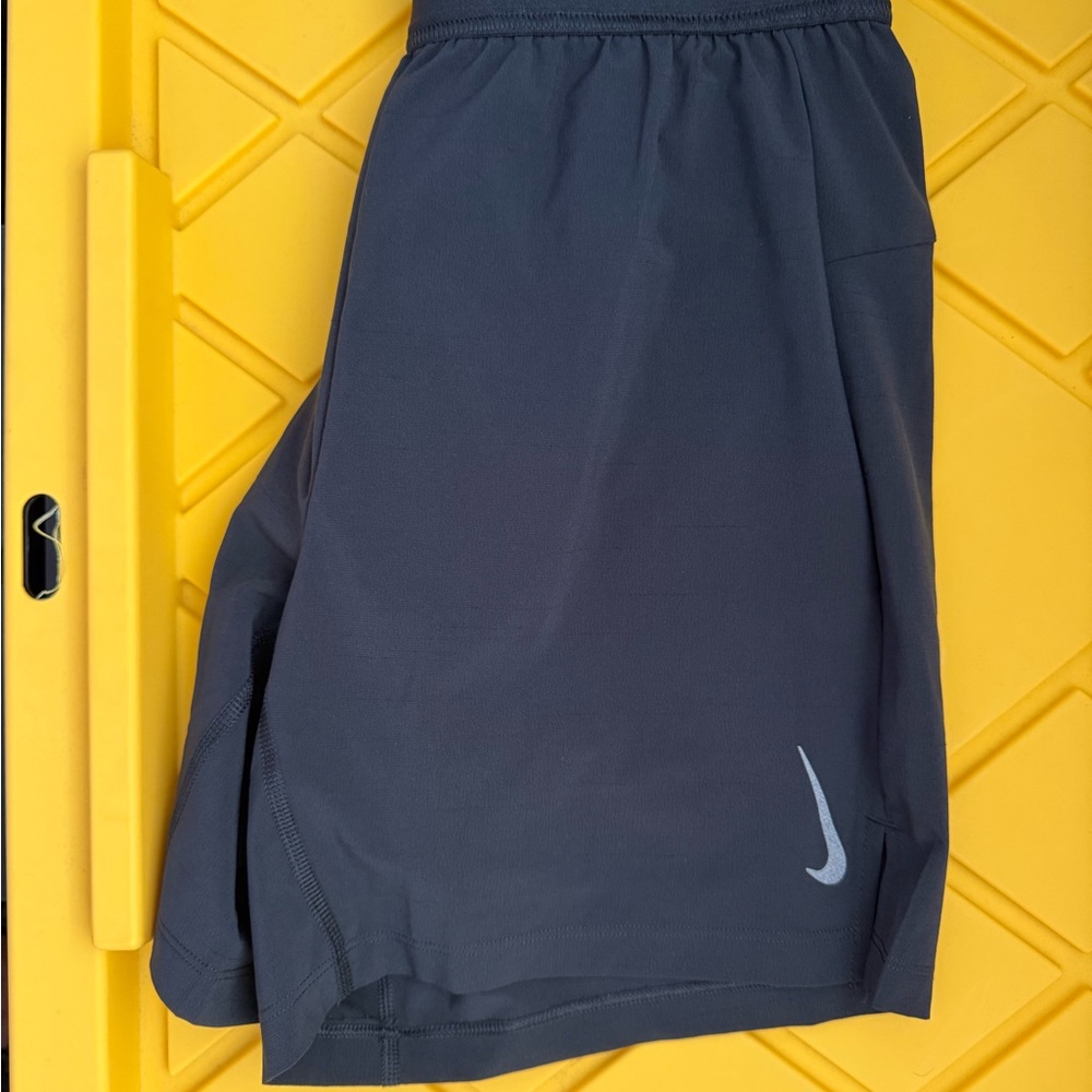 Nike Men's Black Lined Yoga Shorts